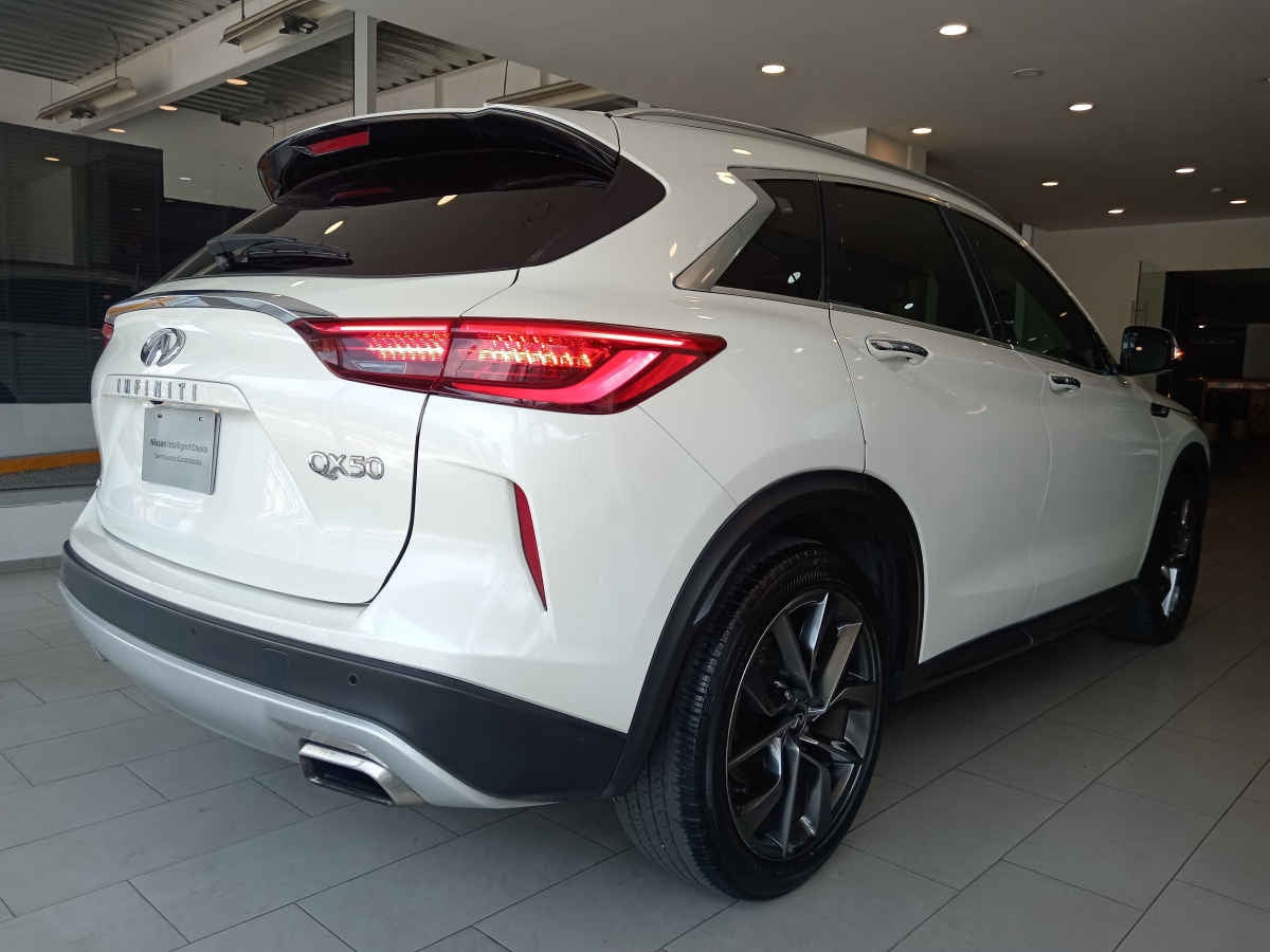 2022 INFINITI QX50 5p QX50 Sensory L4/2.0/T Aut
