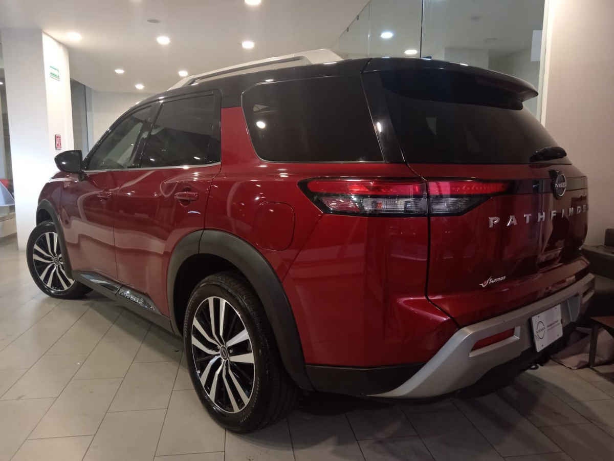 2024 Nissan Pathfinder 5p Platinum V6/3.5 Aut