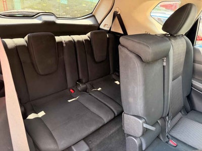 2022 Nissan X-Trail 5p Advance 3 L4/2.5 Aut Banca abatible