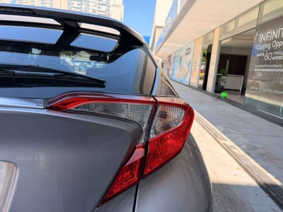 2018 Toyota C-HR 4p CVT L4/2.0 Aut
