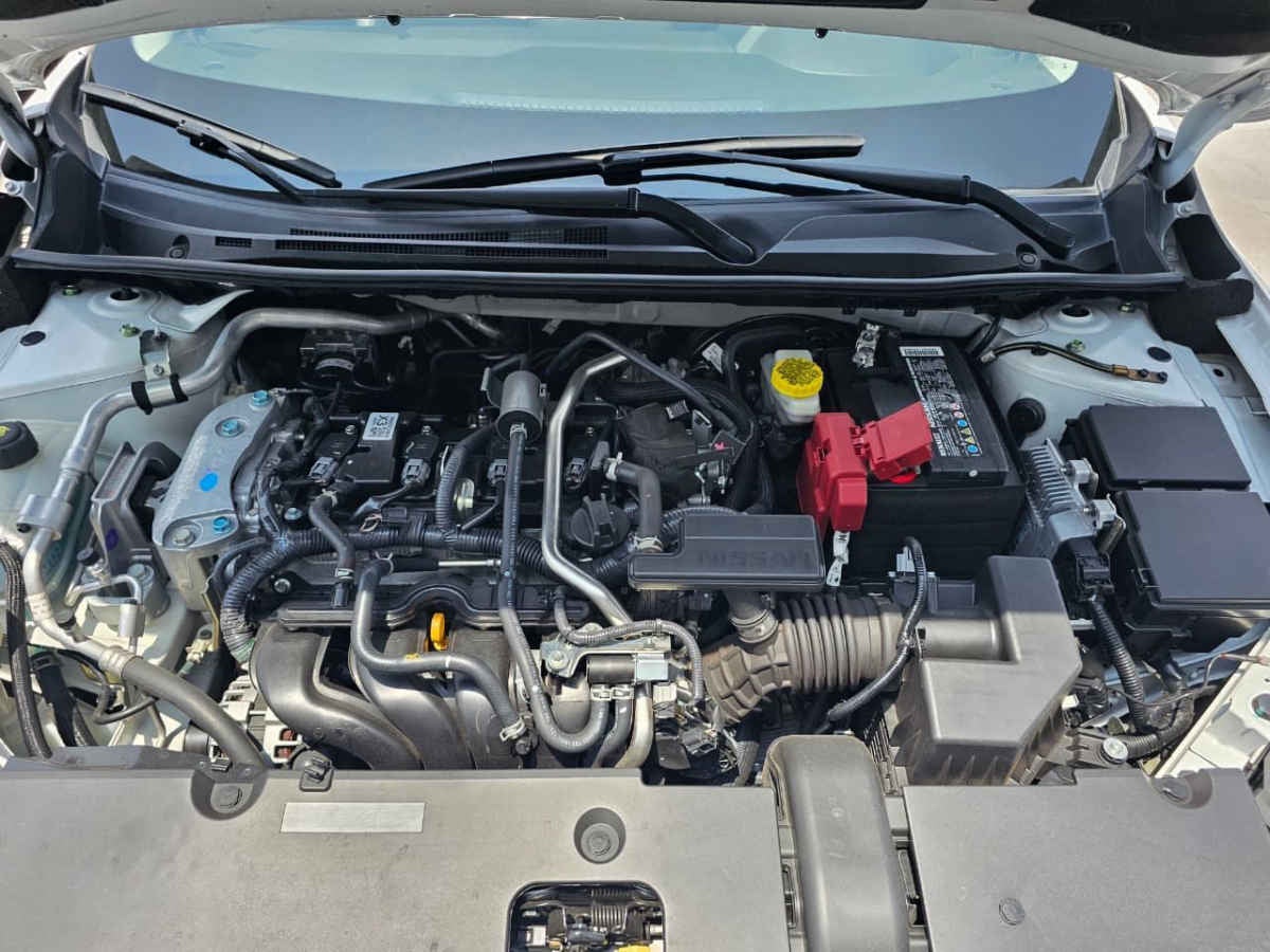 2023 Nissan SENTRA 4 PTS SR CVT AAC ASTOS DEPORTIVOS BOSE QC F LED RA-18