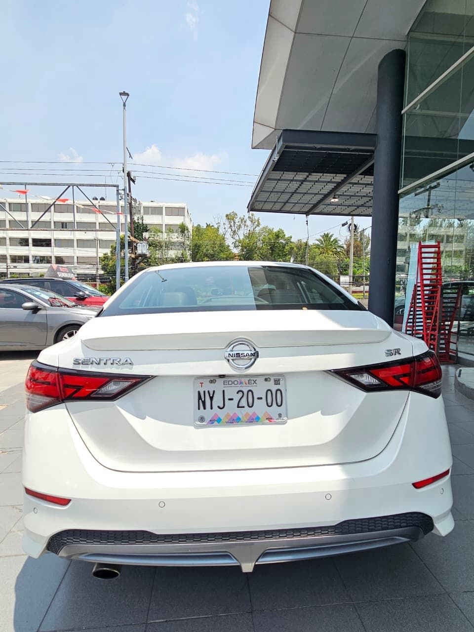 2023 Nissan SENTRA 4 PTS SR CVT AAC ASTOS DEPORTIVOS BOSE QC F LED RA-18