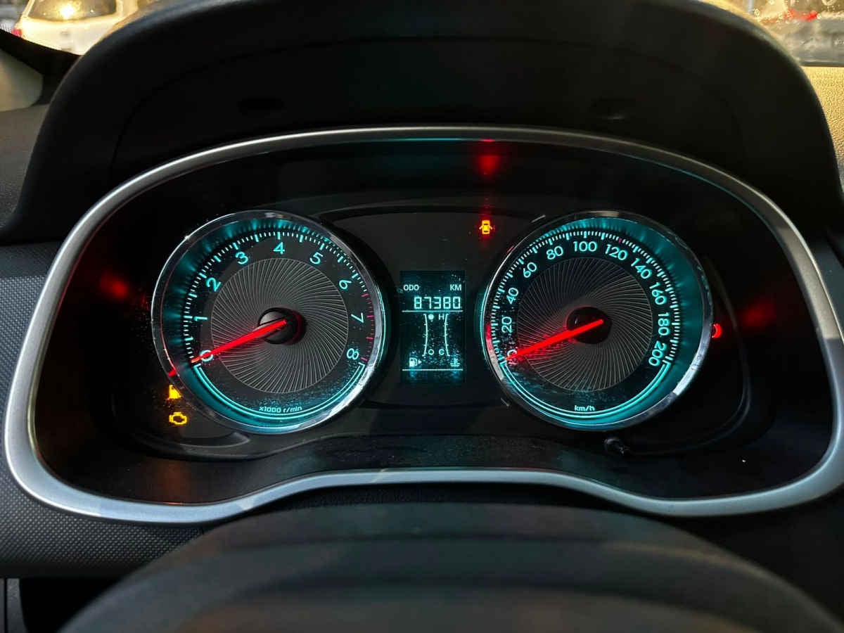 2020 Chevrolet AVEO 4 PTS LS TM5 AAC R-14